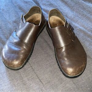 Men's Brown Leather Birkenstock Betula shoes size 9